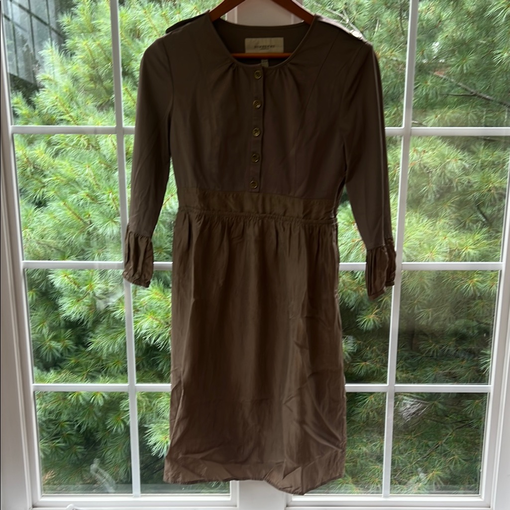 Burberry Tan Dress With Cuffed 3/4 Sleeves